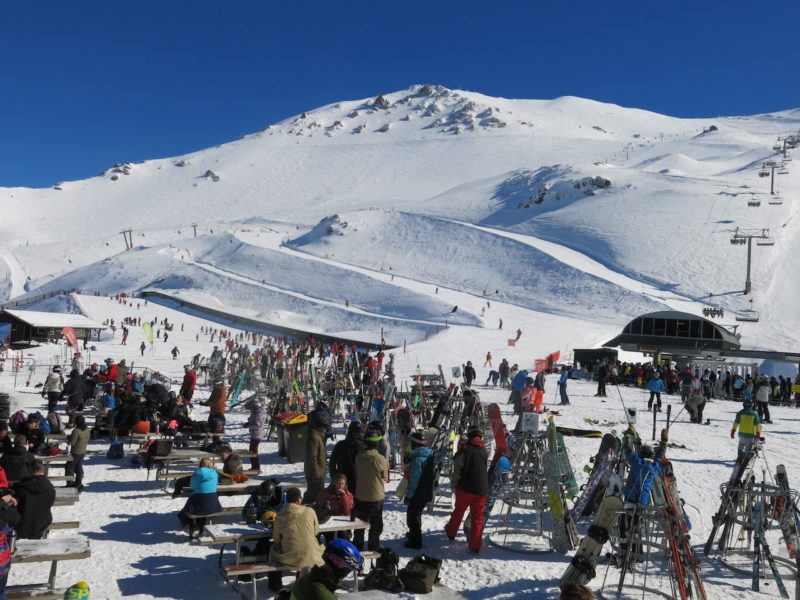 Mt Hutt, New Zealand. Image © PlanetSKI